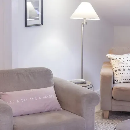 Granitz, Ostseebad Sellin, Insel Ruegen, Muschelsucher