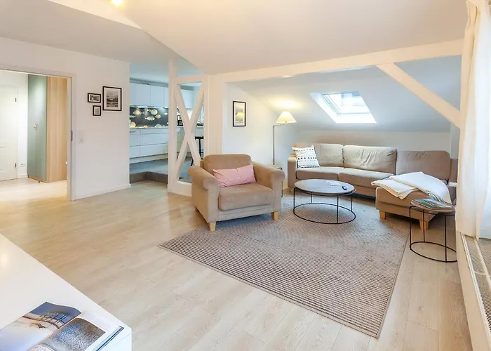 Granitz, Ostseebad Sellin, Insel Ruegen, Muschelsucher Sellin (Rugen)